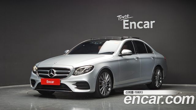 Mercedes-Benz E-Class (W213) E300 4MATIC AMG Line 2017 — фото 1