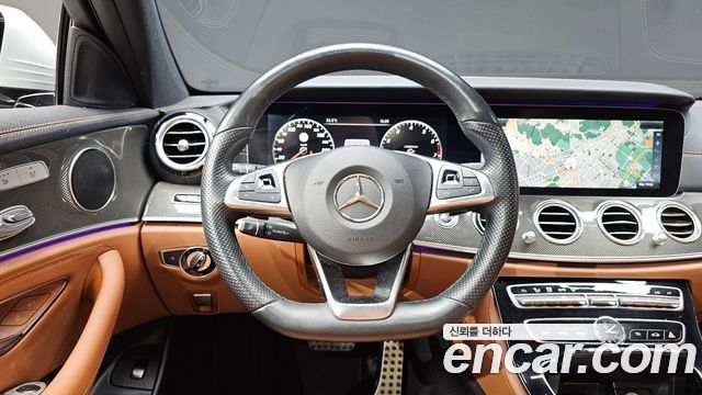 Mercedes-Benz E-Class (W213) E300 4MATIC AMG Line 2017 — фото 13
