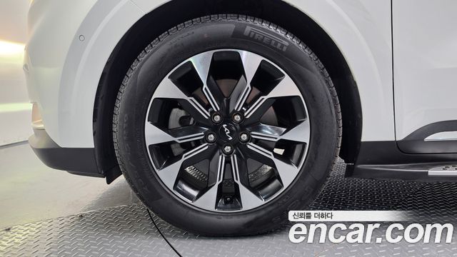 Kia Carnival (IV) Gasoline 7-Seater Signature 2023 — фото 5