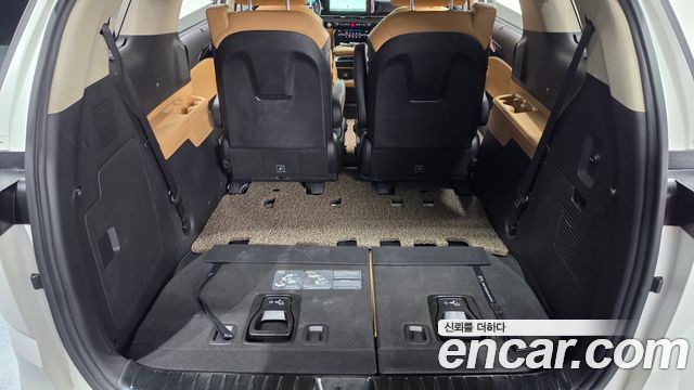 Kia Carnival (IV) Gasoline 7-Seater Signature 2023 — фото 31