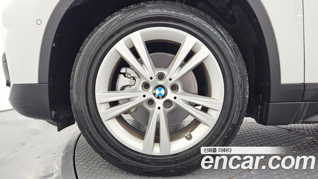 BMW X1 (F48) xDrive 18d 2016 — фото 5