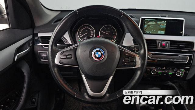 BMW X1 (F48) xDrive 18d 2016 — фото 13