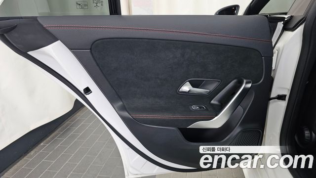 Mercedes-Benz CLA-Class (C118) CLA250 4MATIC 2022 — фото 31