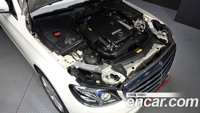 Mercedes-Benz E-Class (W213) E300 4MATIC Exclusive 2019 — фото 6