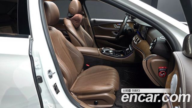 Mercedes-Benz E-Class (W213) E300 4MATIC Exclusive 2019 — фото 26