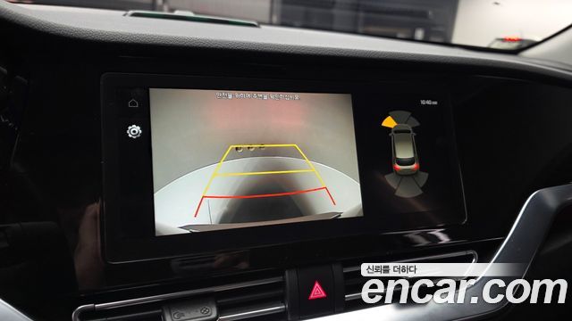 Kia Niro Plus Air 2023 — фото 15