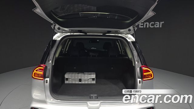 Kia Niro Plus Air 2023 — фото 20