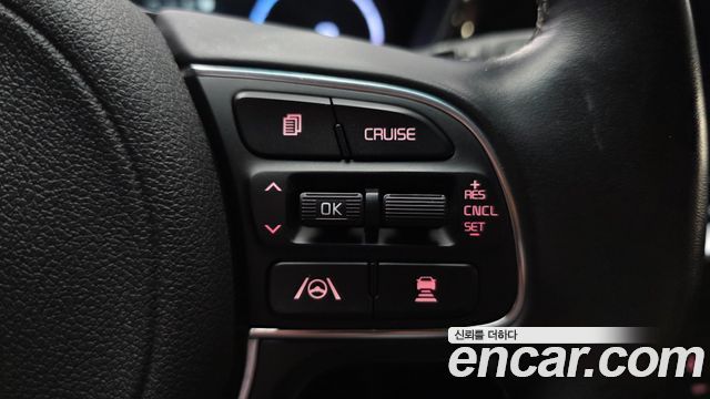 Kia Niro Plus Air 2023 — фото 28