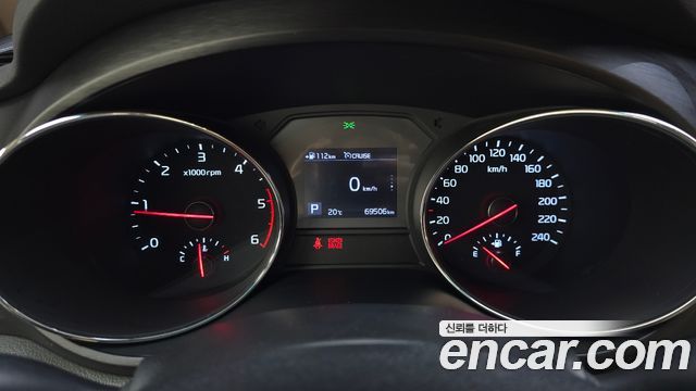 Kia Carnival 9-Seater Luxury 2019 — фото 8