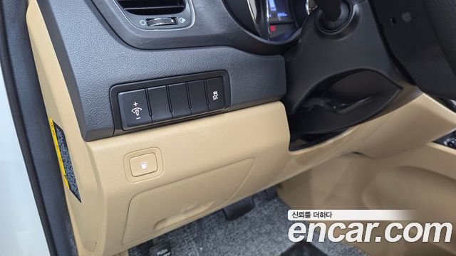 Kia Carnival 9-Seater Luxury 2019 — фото 20
