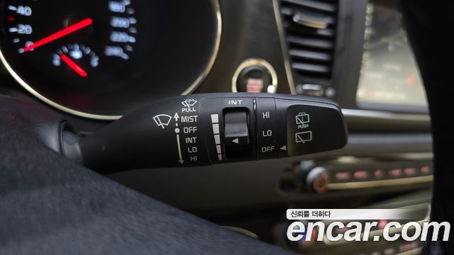Kia Carnival 9-Seater Luxury 2019 — фото 28