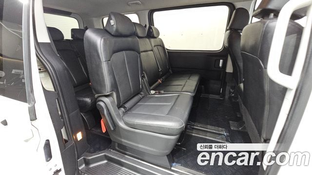 Hyundai Staria Tourer 9-Seater Modern 2022 — фото 11