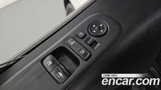 Hyundai Staria Tourer 9-Seater Modern 2022 — фото 19