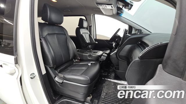 Hyundai Staria Tourer 9-Seater Modern 2022 — фото 26