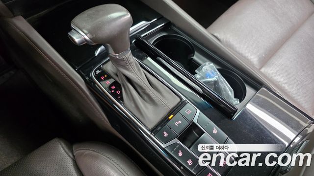 Kia K7 Hybrid Noblesse 2019 — фото 9