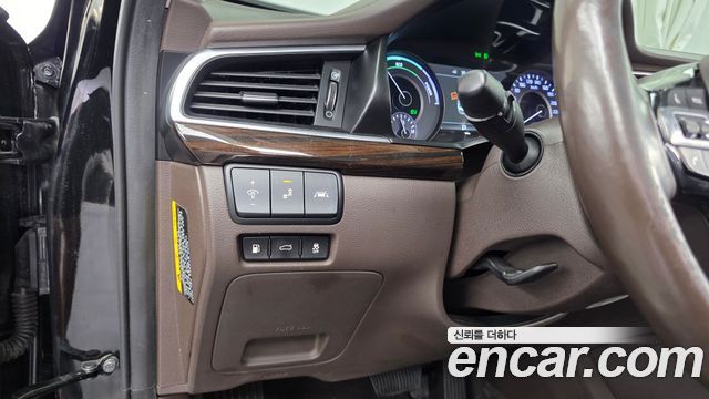 Kia K7 Hybrid Noblesse 2019 — фото 20