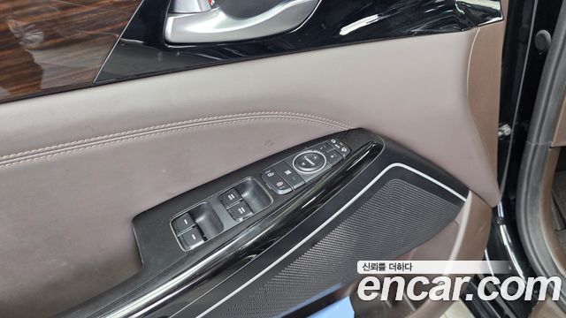 Kia K7 Hybrid Noblesse 2019 — фото 35