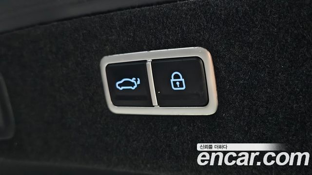 Genesis G90 (RS4) Gasoline 3.5 Turbo e-S/C AWD LWB 2022 — фото 18