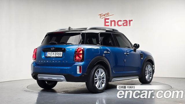 MINI Cooper Countryman Classic Plus Launch Pack 2nd Gen 2023 — фото 2