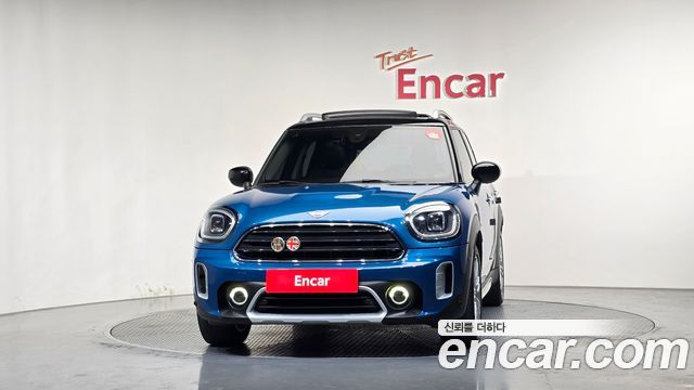 MINI Cooper Countryman Classic Plus Launch Pack 2nd Gen 2023 — фото 3