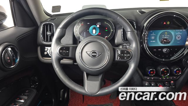 MINI Cooper Countryman Classic Plus Launch Pack 2nd Gen 2023 — фото 12