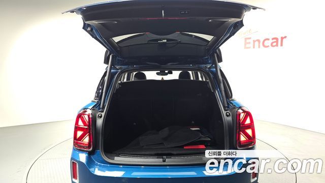 MINI Cooper Countryman Classic Plus Launch Pack 2nd Gen 2023 — фото 17