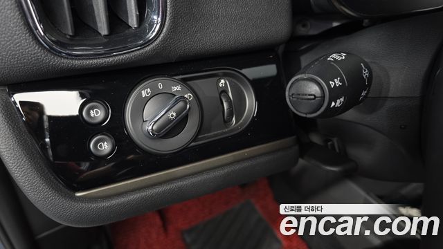 MINI Cooper Countryman Classic Plus Launch Pack 2nd Gen 2023 — фото 19