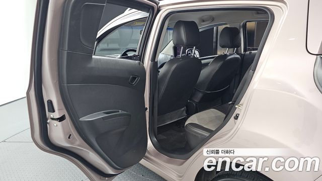 Chevrolet Spark LS Star 2012 — фото 12