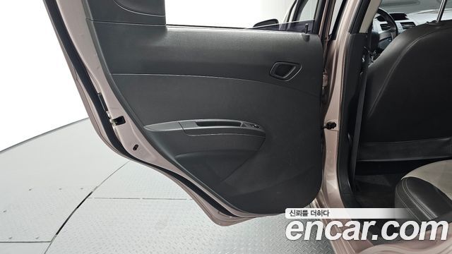 Chevrolet Spark LS Star 2012 — фото 25