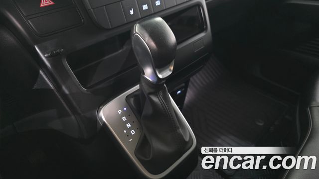 Hyundai Staria L3.5 Cargo 3-Seater Modern 2022 — фото 9