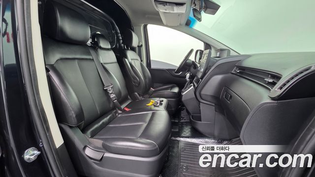 Hyundai Staria L3.5 Cargo 3-Seater Modern 2022 — фото 10