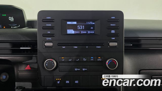 Hyundai Staria L3.5 Cargo 3-Seater Modern 2022 — фото 17