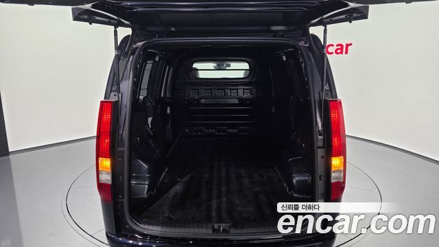 Hyundai Staria L3.5 Cargo 3-Seater Modern 2022 — фото 30
