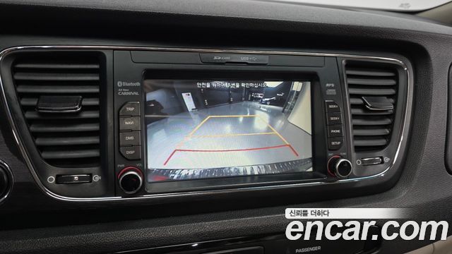 Kia Carnival 9-Seater Luxury 2019 — фото 15