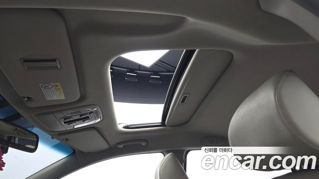 Kia Carnival 9-Seater Luxury 2019 — фото 16