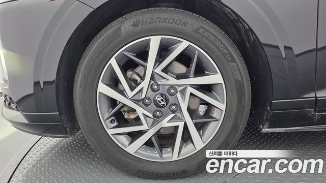 Hyundai Grandeur (GN7) 2,5 Gasoline 2WD Premium 2023 — фото 5
