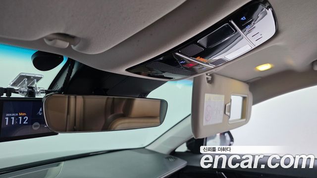 Hyundai Grandeur (GN7) 2,5 Gasoline 2WD Premium 2023 — фото 17