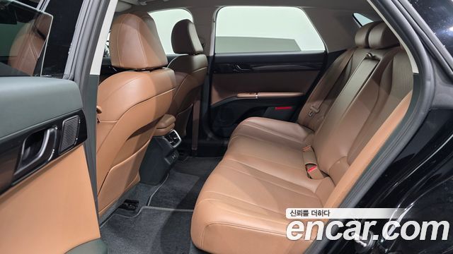 Hyundai Grandeur (GN7) 2,5 Gasoline 2WD Premium 2023 — фото 26