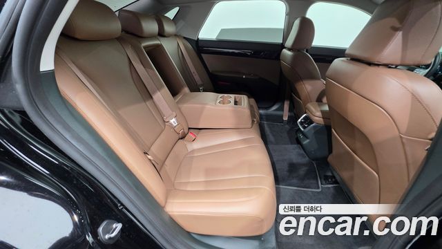 Hyundai Grandeur (GN7) 2,5 Gasoline 2WD Premium 2023 — фото 29