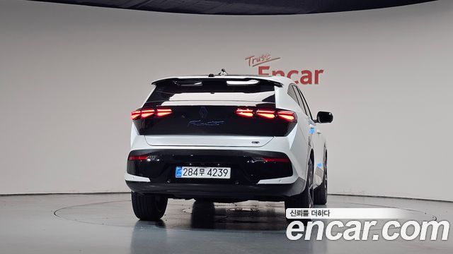Renault Korea Filante 1.5 E-Tech Esprit Alpine 2WD 2027 — фото 4