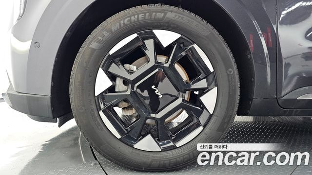 Kia Carnival (IV) HEV 9seater Signature 2024 — фото 5