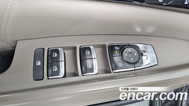 Kia Carnival (IV) HEV 9seater Signature 2024 — фото 15