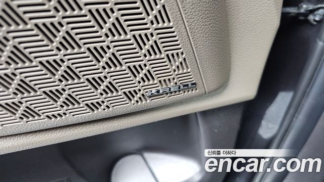 Kia Carnival (IV) HEV 9seater Signature 2024 — фото 34