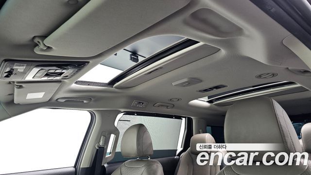 Kia Carnival (IV) HEV 9seater Signature 2024 — фото 36