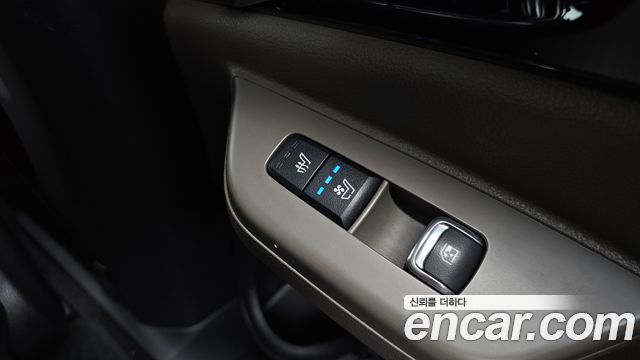Kia Carnival (IV) HEV 9seater Signature 2024 — фото 38