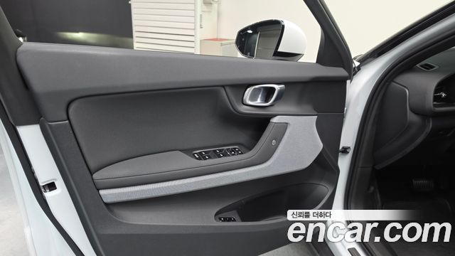 Polestar 2 Standard Singlemotor 2025 — фото 24