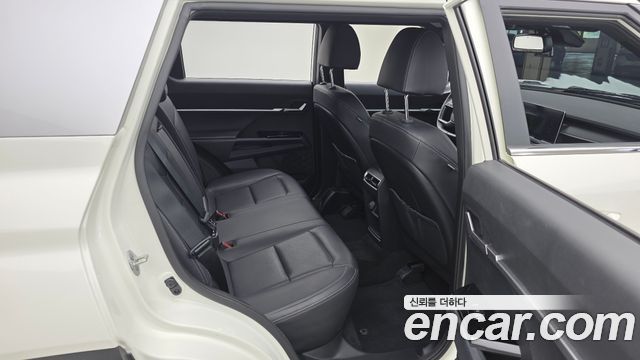 KG Mobility (SsangYong) Torres Gasoline 1.5 2WD T5 2023 — фото 12