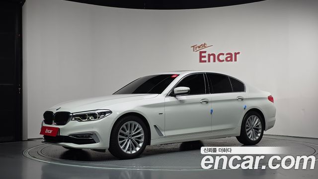 BMW 5 Series (G30) 520d Luxury Special Edition 2018 — фото 1
