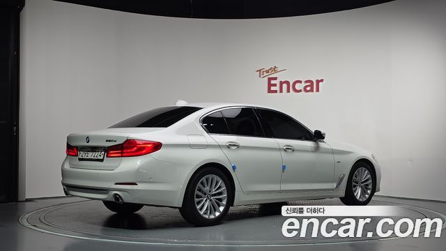 BMW 5 Series (G30) 520d Luxury Special Edition 2018 — фото 2