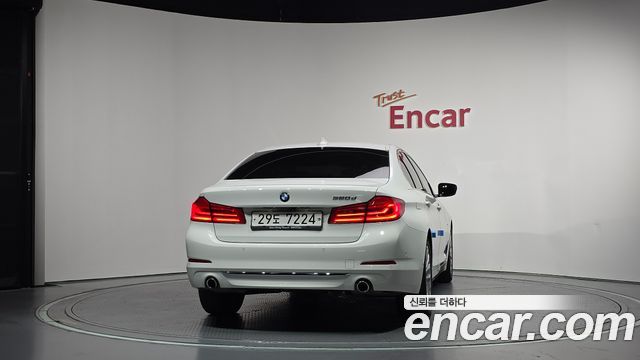 BMW 5 Series (G30) 520d Luxury Special Edition 2018 — фото 4